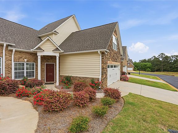2nd image of 125 Shipyard Cir