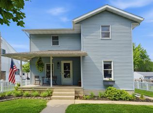716 Decorah Ave, Decorah, IA 52101