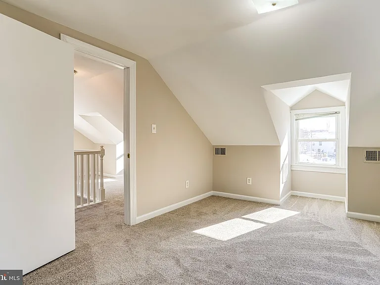 530 E Alexandria Ave — Photo 28