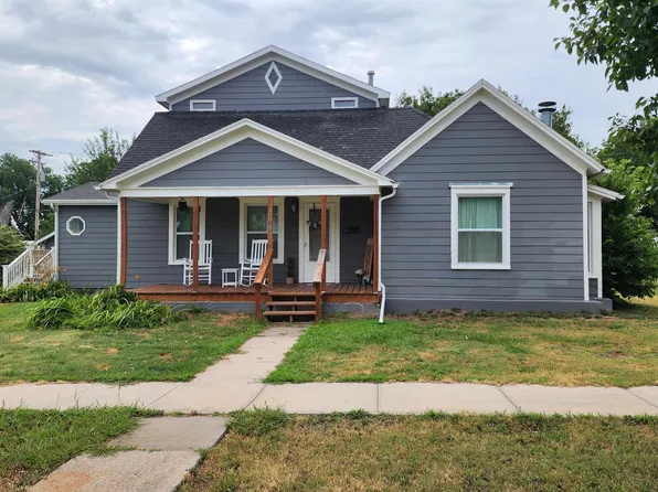 205 S Jefferson St, Plainville, KS 67663