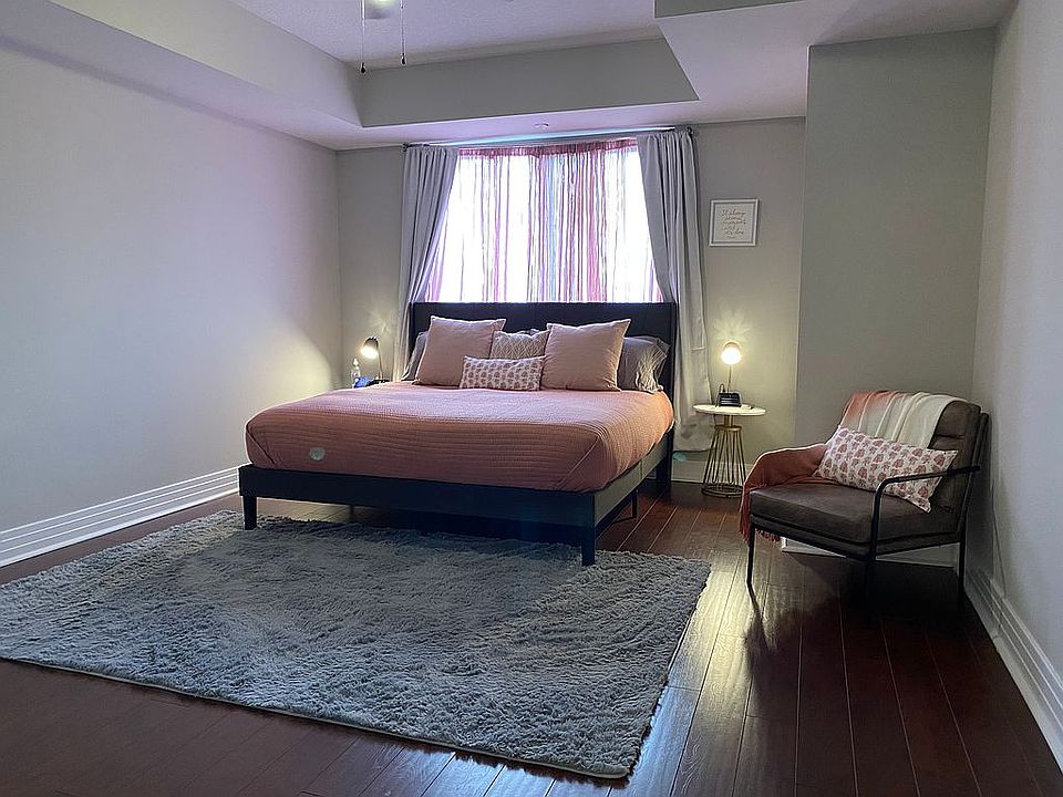 Oversized master bedroom wit