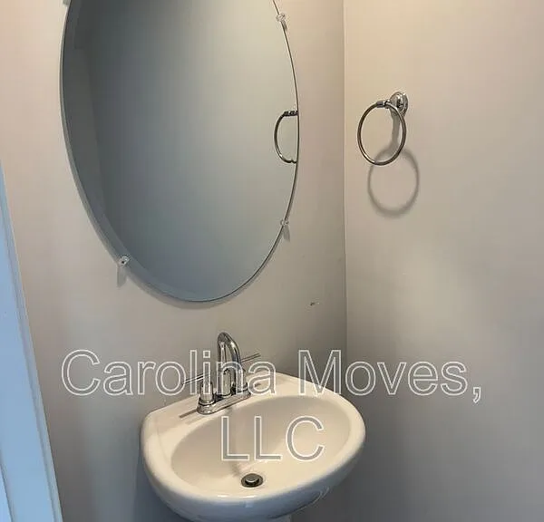 206 Telford Dr — Photo 11