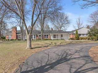 1950 Lone Pine Rd, Bloomfield Hills, MI 48302