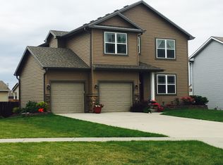 1338 93rd St, West Des Moines, IA 50266