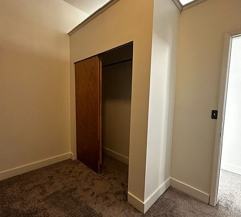 4th image of 7121-7125 California Ave SW #E