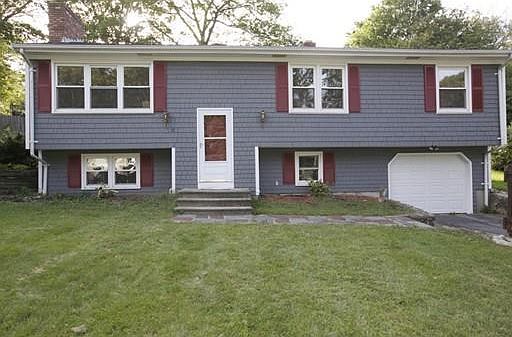 1st image of 15 Monterey Dr
