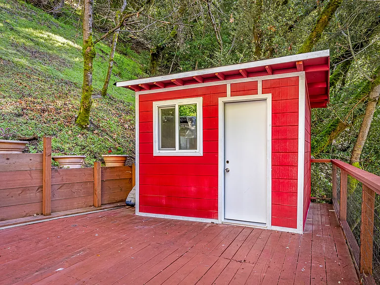 19495 Beardsley Rd — Photo 40