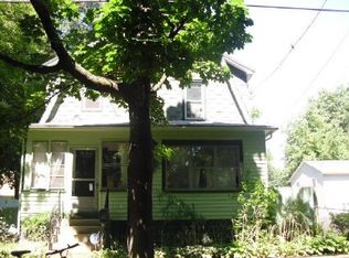 74 Beauchamp St, Springfield, MA 01107