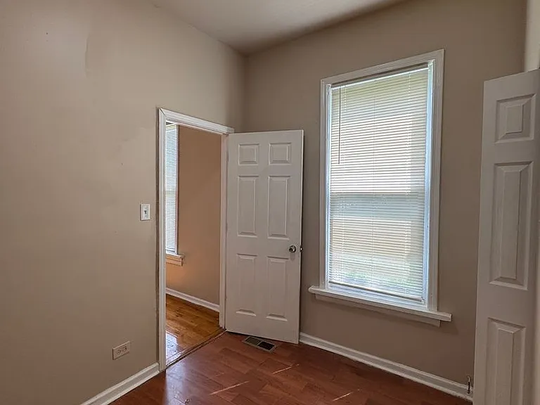 5932 S Morgan St — Photo 11