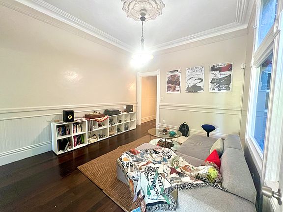 Living Room Pic 2