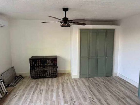 2nd image of 216 Hazeldine Ave SW #1