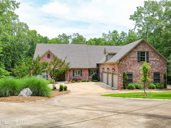 3010 Highlands Cir, Oxford, MS 38655