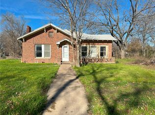 1001 Capps St, Marlin, TX 76661