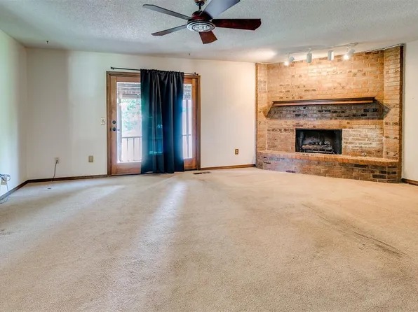 1013 S Morgan Dr, Moore, OK 73160