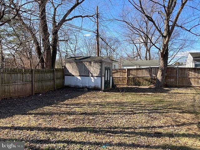 2nd image of 1301 Saunders Way