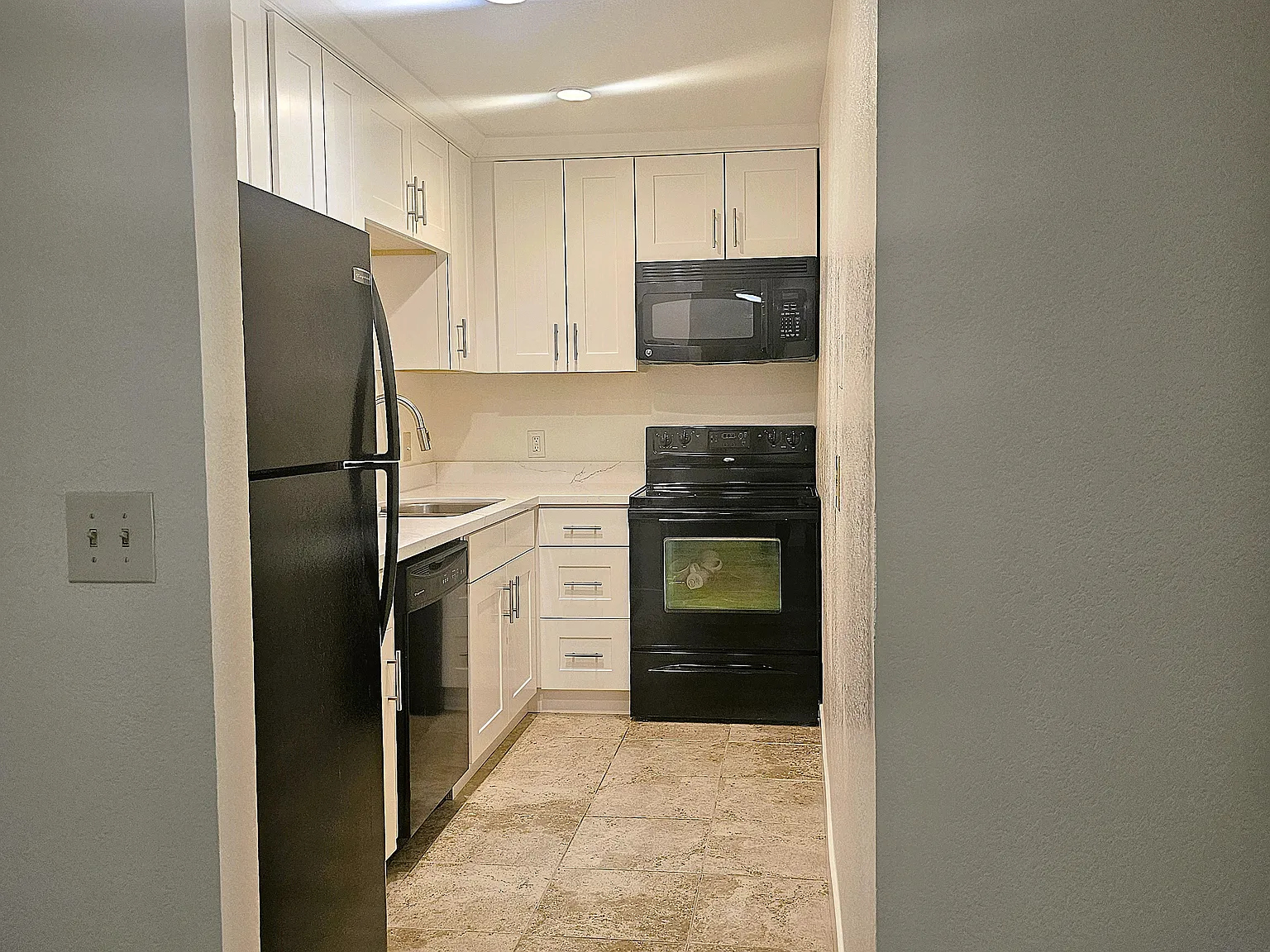 1 bed, 589 sqft, $1,500 — Photo 2
