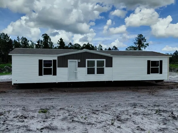 1350 Dogwood Ln, Folkston, GA 31537