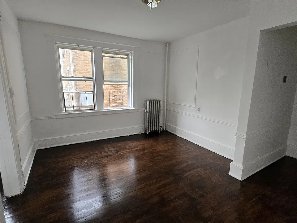 172 Winnikee Ave #3