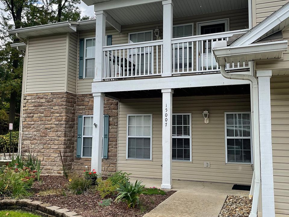 Front of the Condominium, Corner unit with privacy.