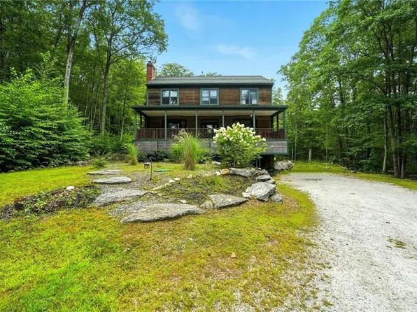 85 Gold Mine Rd, Glocester, RI 02814