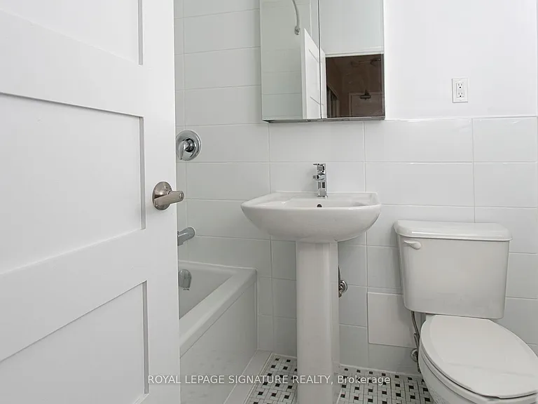 1291 Bayview Ave #306 — Photo 4