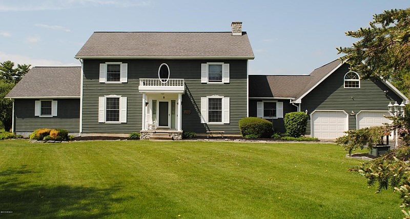 1st image of 5 Butternut Hill Dr