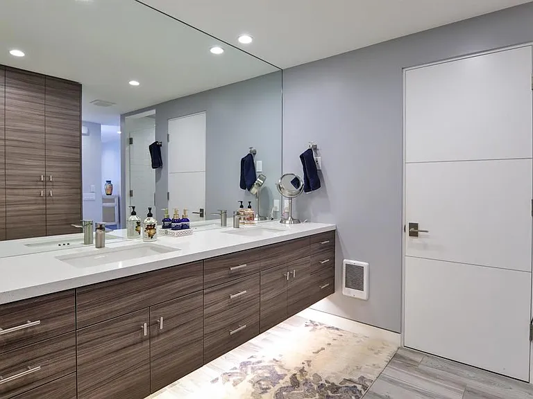 861 Beachfront Dr #B — Photo 18