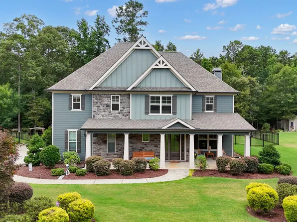 310 Discovery Lake Dr, Fayetteville, GA 30215