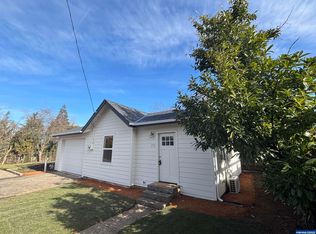 372 SE Mill St, Dallas, OR 97338