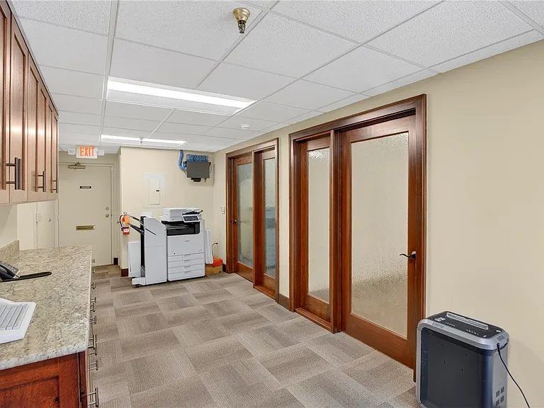 750 Washington Rd #12-13-14 — Photo 36