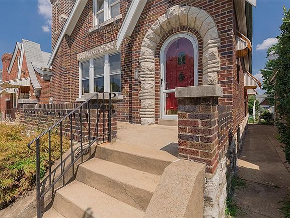 3rd image of 5505 Walsh St