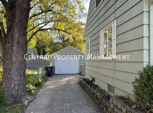 3411 49th St, Des Moines, IA 50310