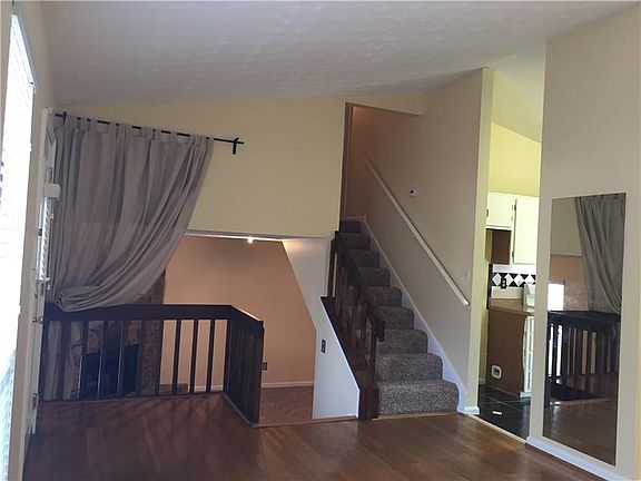 3rd image of 659 Burnt Creek Dr