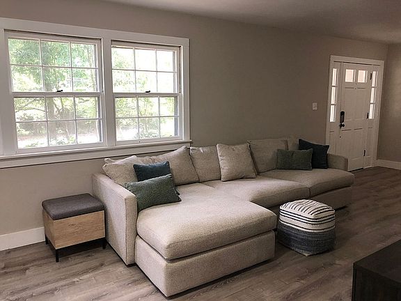 5th image of 107 Virginia Dr