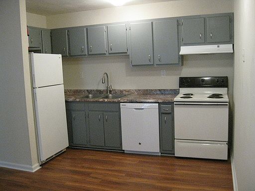 2nd image of 1372 W Ocean View Ave APT 215