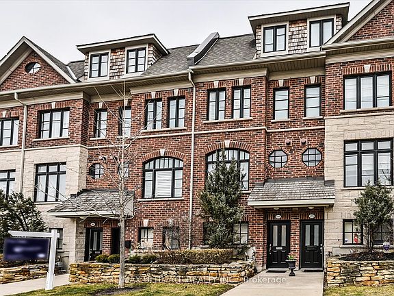 2nd image of 1860 Burnhamthorpe Rd E