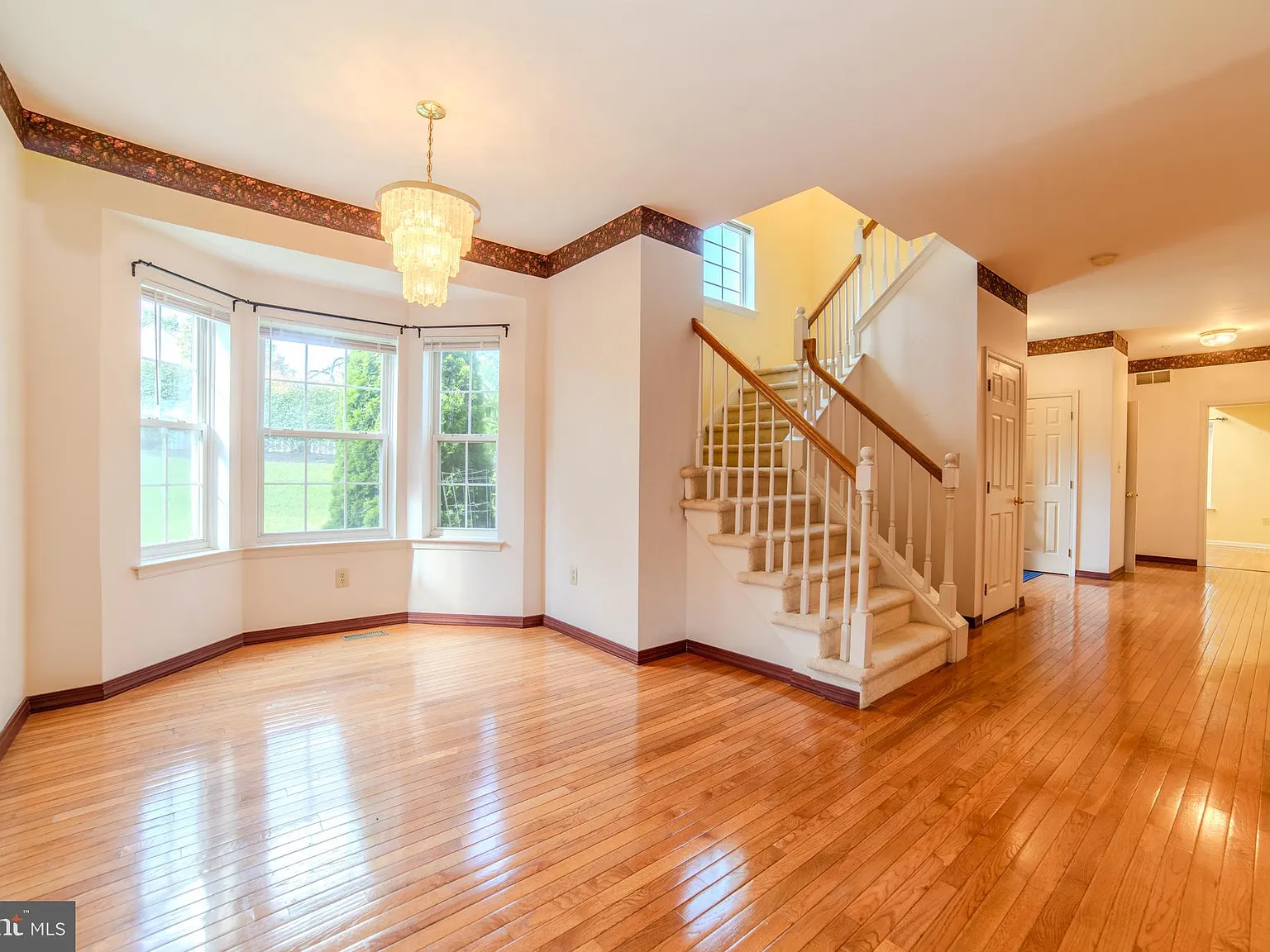 4 bed, 3.5 bath, 2263 sqft, $3,600 — Photo 4