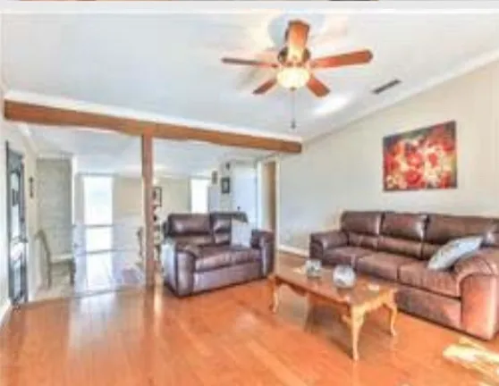 1 bed, 928 sqft, $1,750 — Photo 4
