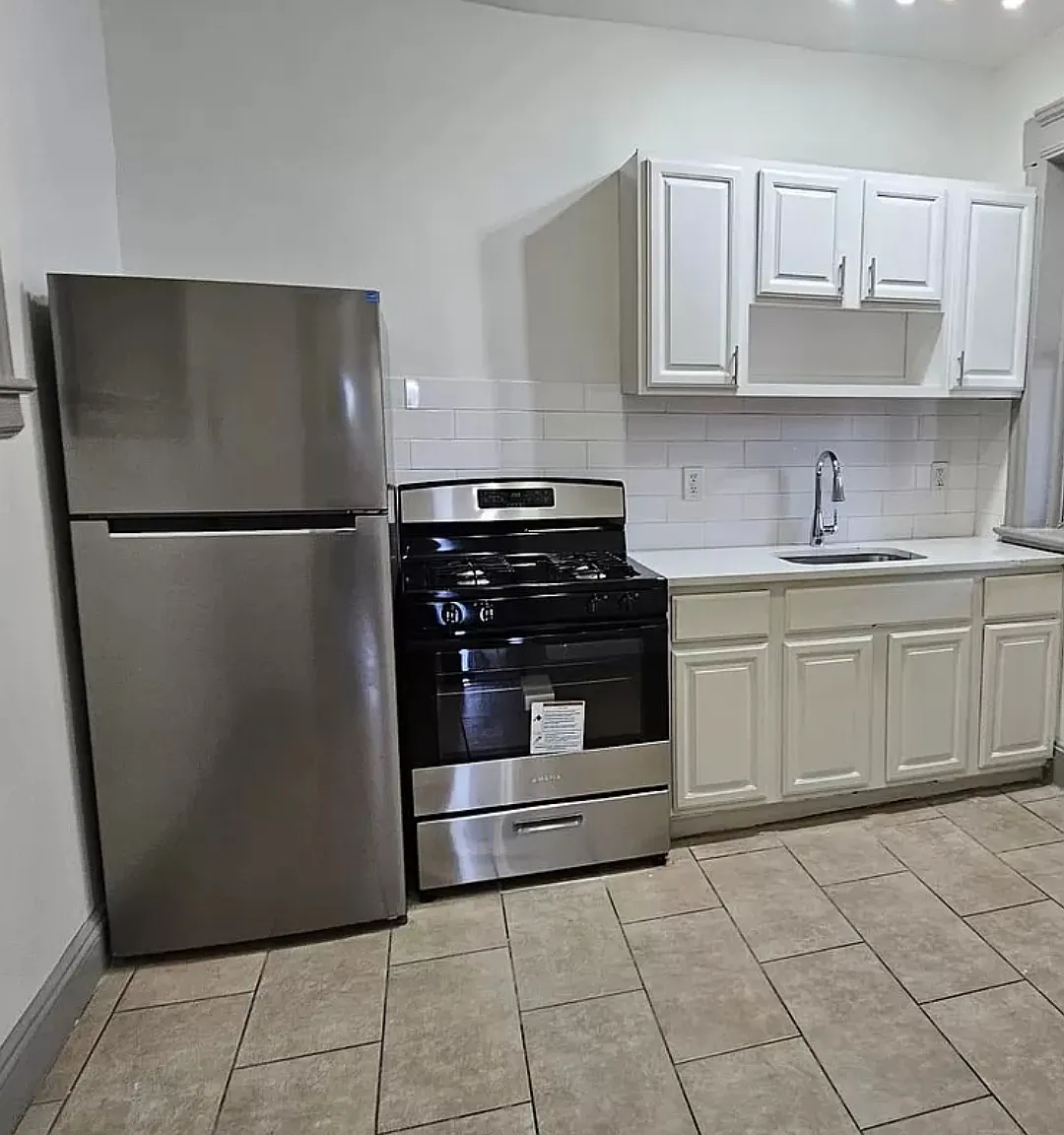 3 bed, 1250 sqft, $2,295 — Photo 4