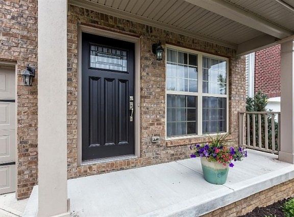 5th image of 1112 Stonecrop Dr