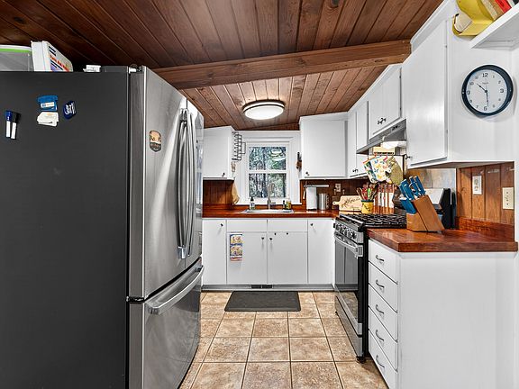 5th image of 9994 N Highway 17 APT B