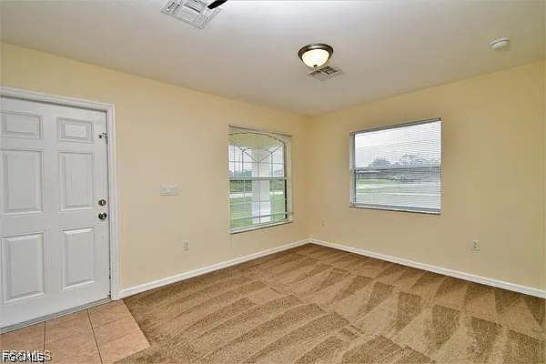 3 bed, 2.0 bath, 1048 sqft, $1,695 — Photo 2