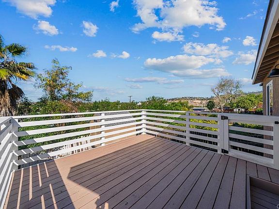 2nd image of 724 Felicita Ave