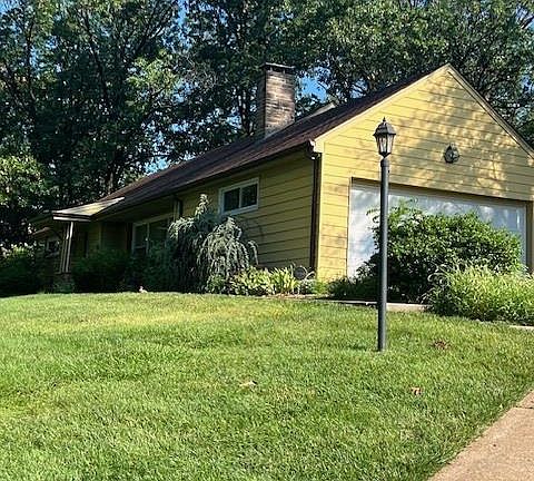 3rd image of 12543 Elaine Dr