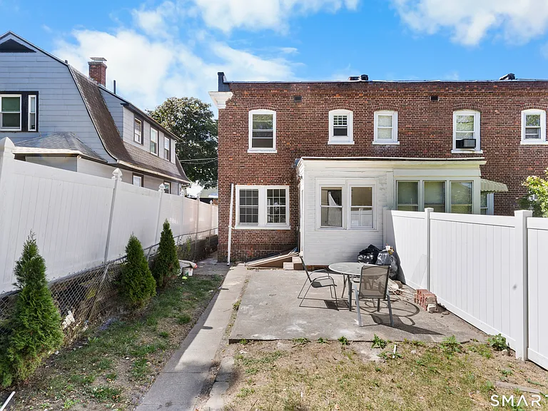 366 Remington St — Photo 20