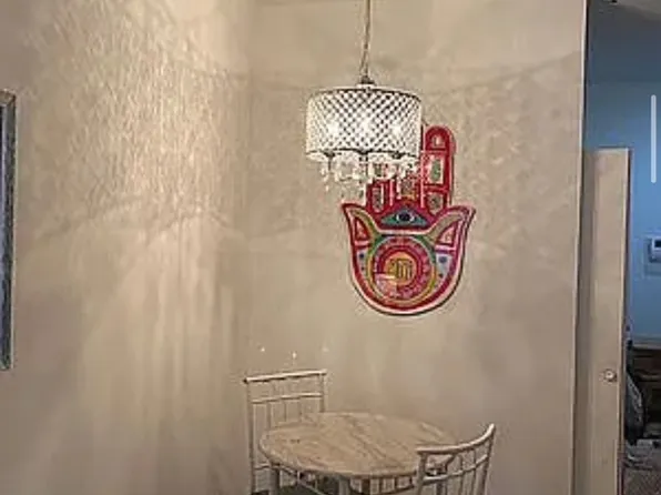 1724 2nd Avenue image 3 of 7