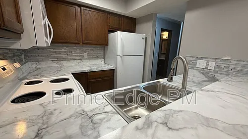6235 Holdrege St #D-5 Photo 1 6235 Holdrege St #D-5 Photo 1