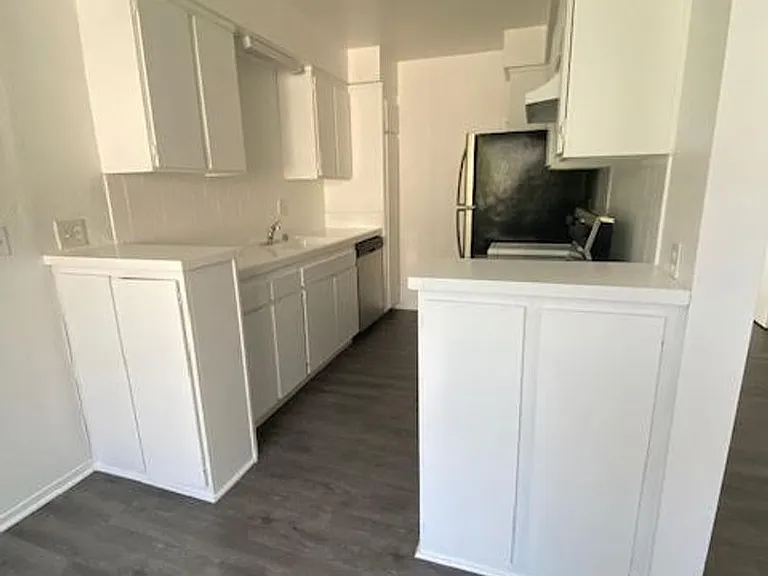 1446 Brockton Ave — Photo 2