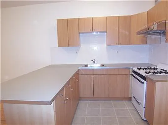 Rented by E Property Group | media 15