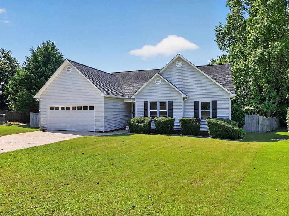 1st image of 6 Windjammer Ln